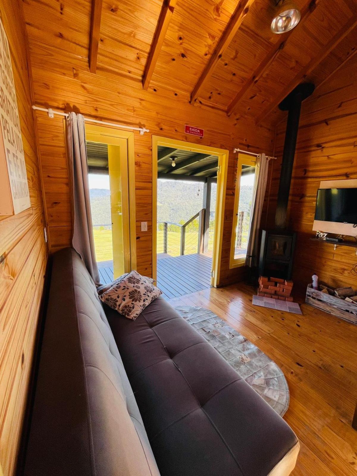 Pousada Colina Dos Ventos - Cabana Monte! Урубиси Экстерьер фото